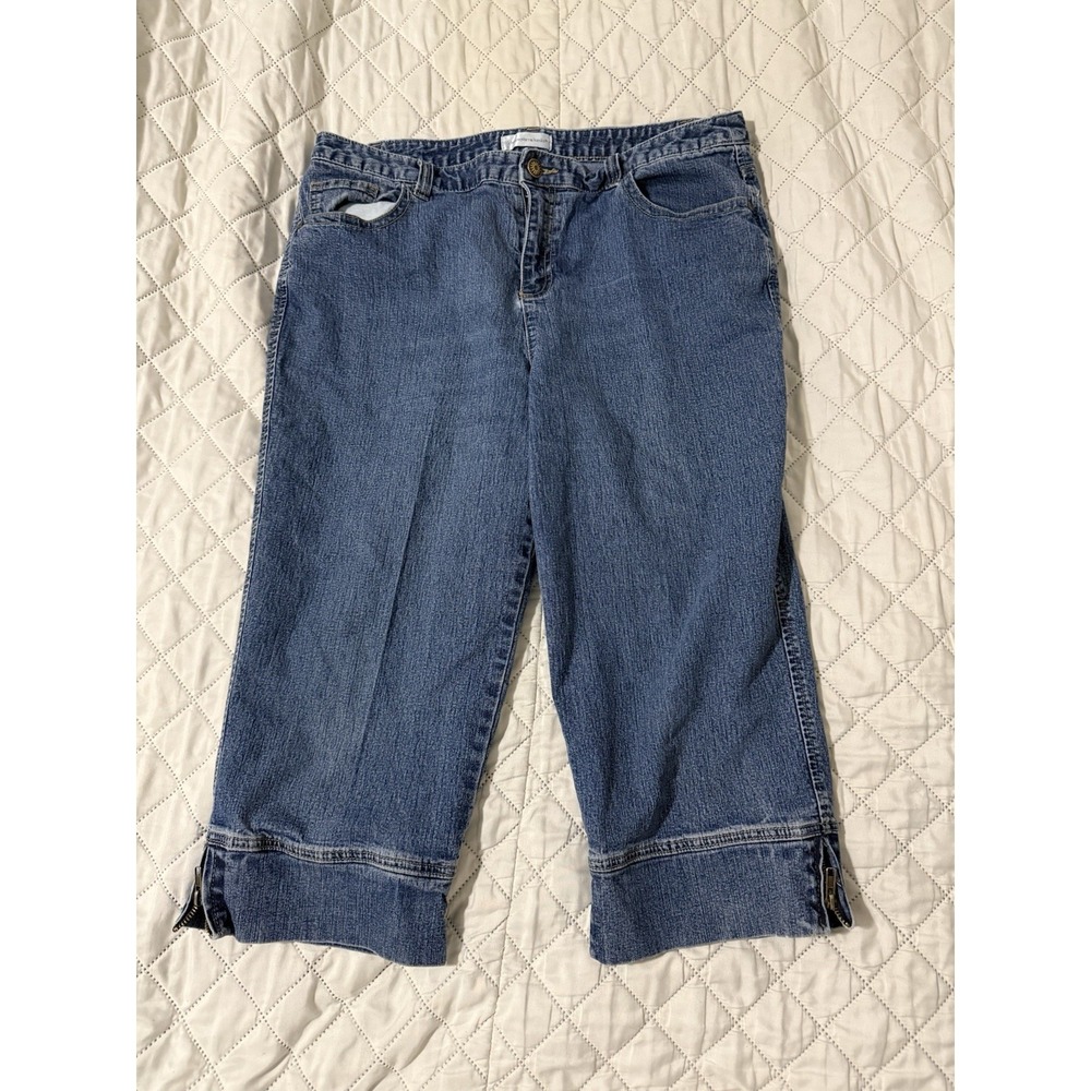 Women's Christopher & Banks Blue Denim Leg Zip Capri Blue Size 16